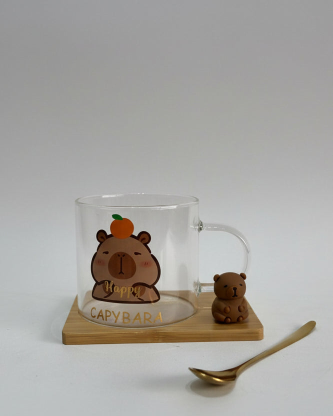 KIT CANECA CAPIVARA COM COLHER E BASE DE MADEIRA