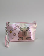 NECESSAIRE HOLOGRÁFICA COM ALÇINHA CAPIVARA