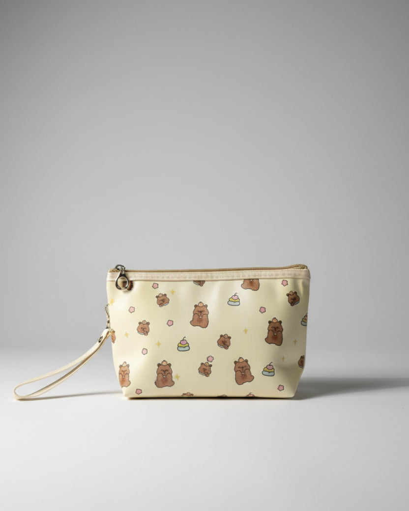 NECESSAIRE HOLOGRÁFICA COM ALÇINHA CAPIVARA