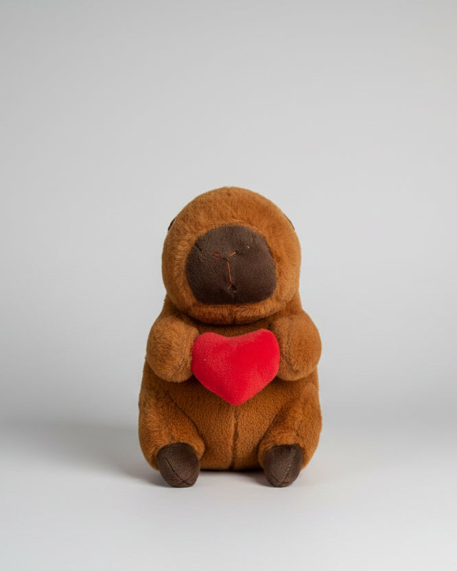 Pelúcia capivara com Coração